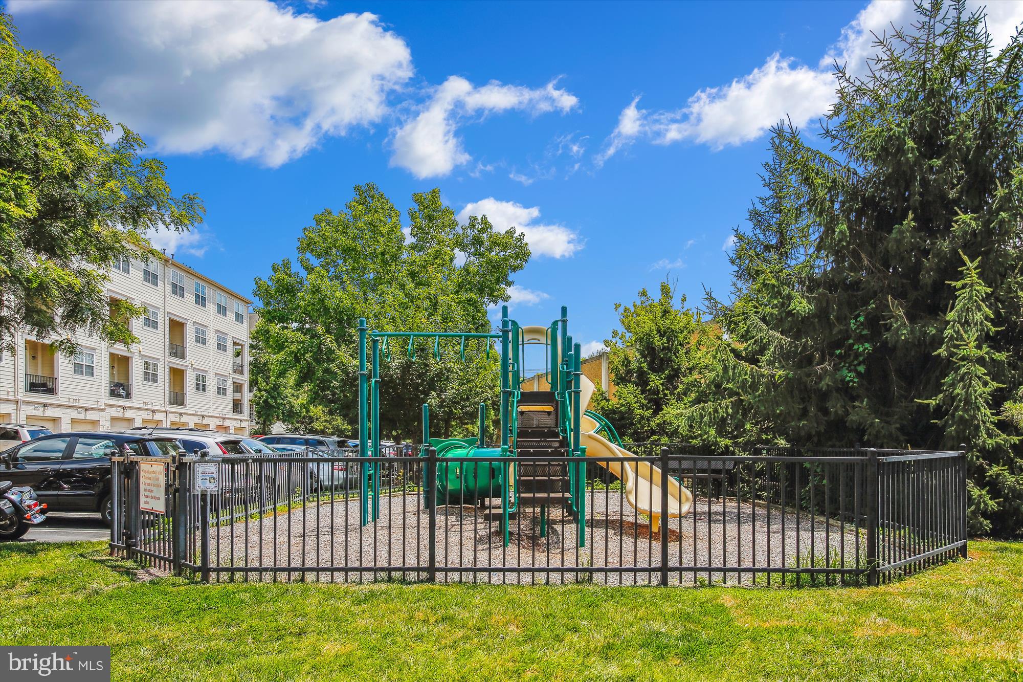 4104 MONUMENT COURT 204
