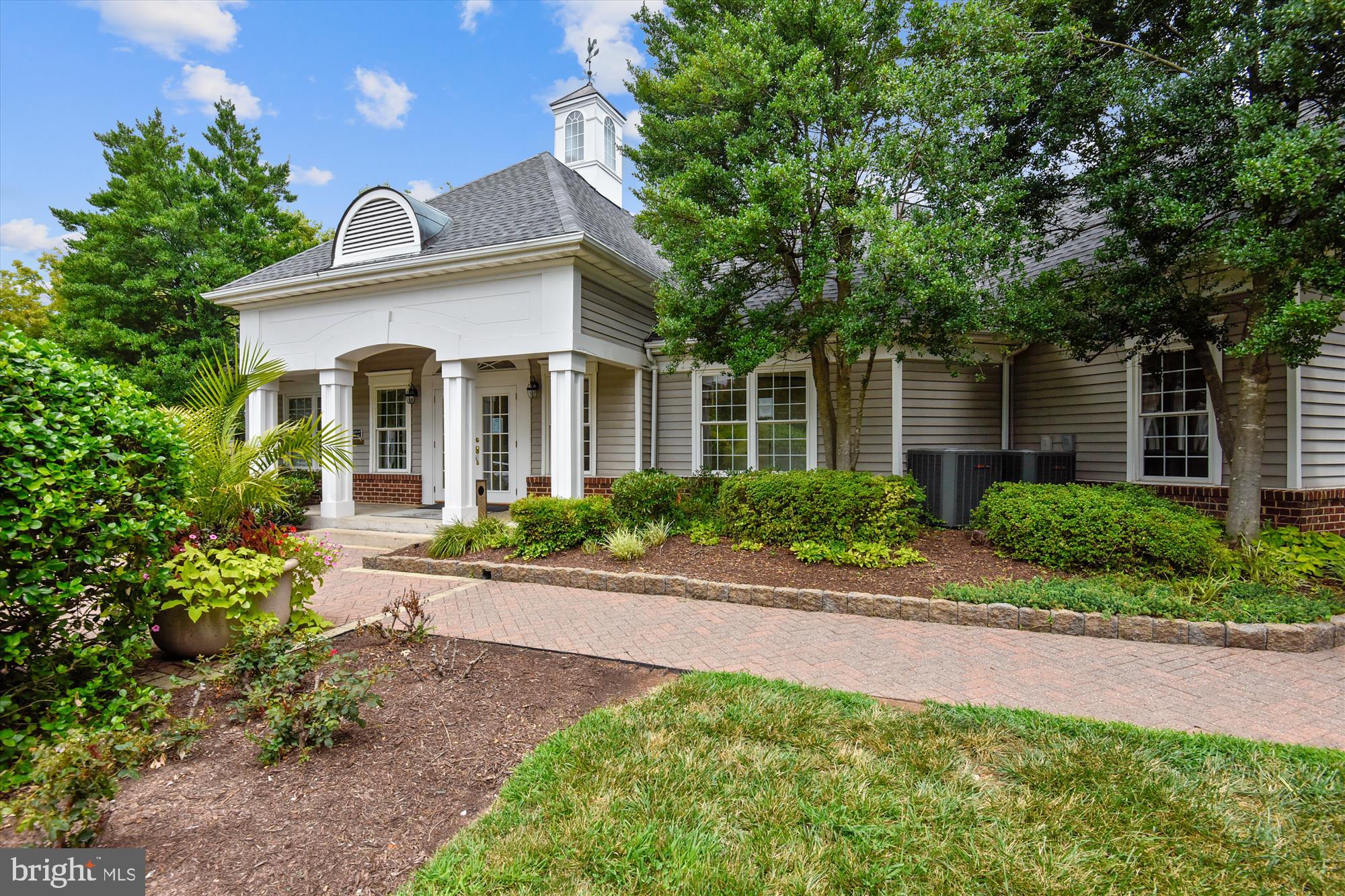 4104 MONUMENT COURT 204