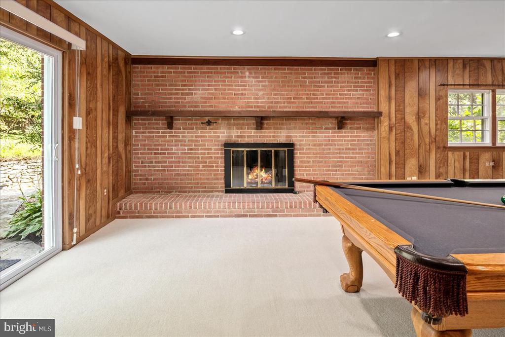 1804 MASON HILL DRIVE