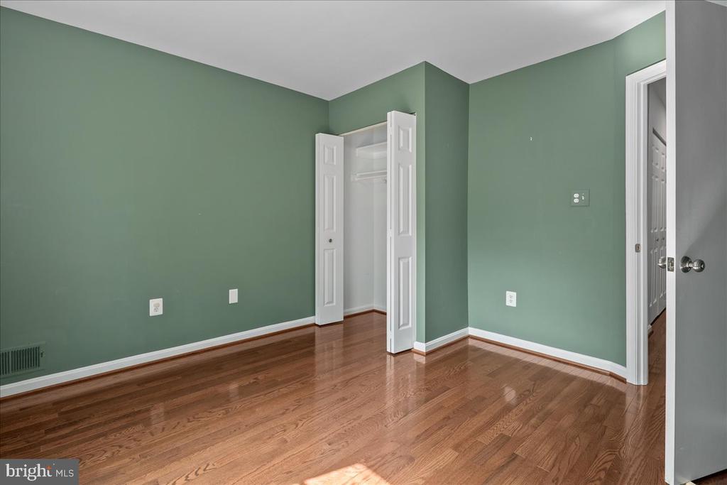 1804 MASON HILL DRIVE