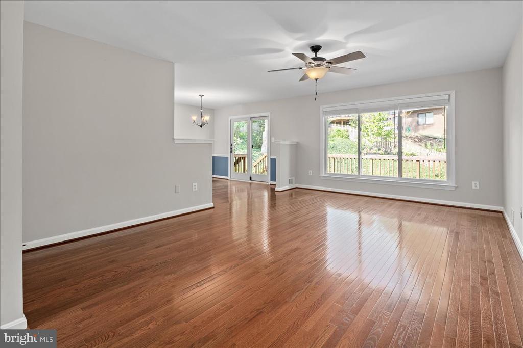 1804 MASON HILL DRIVE