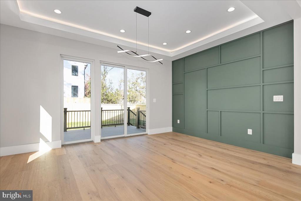 1600 LAFAYETTE DRIVE