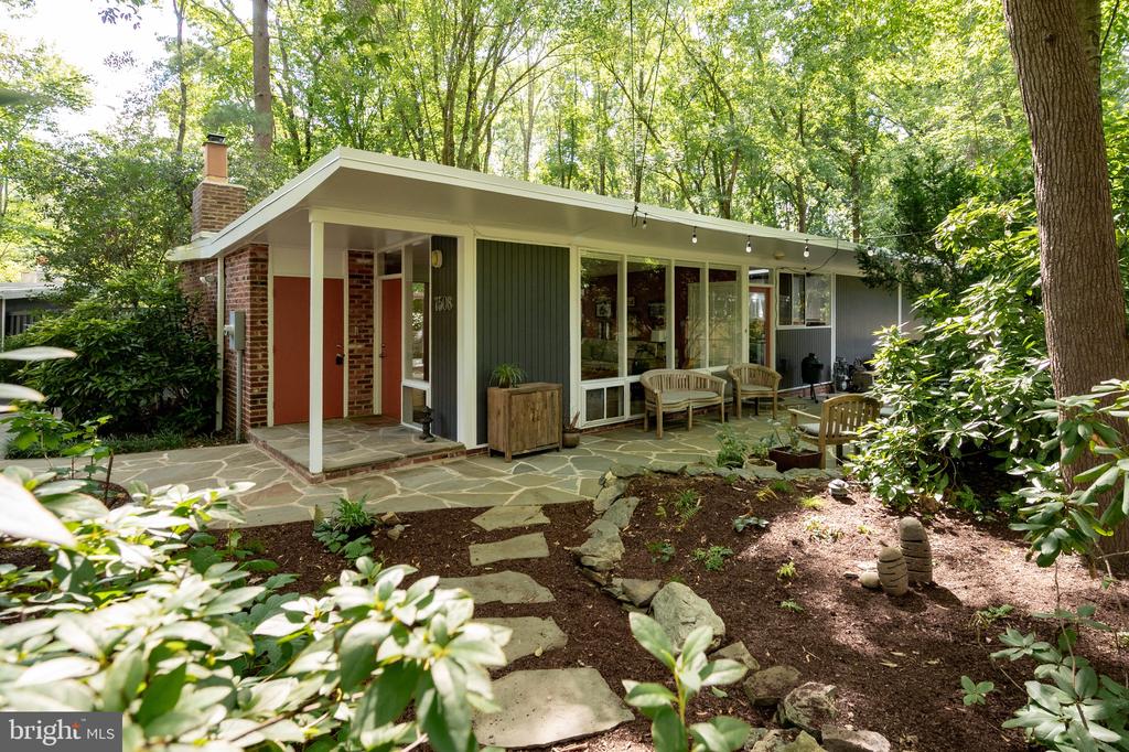 7508 RANGE ROAD