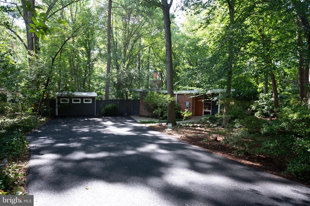 7508 RANGE ROAD