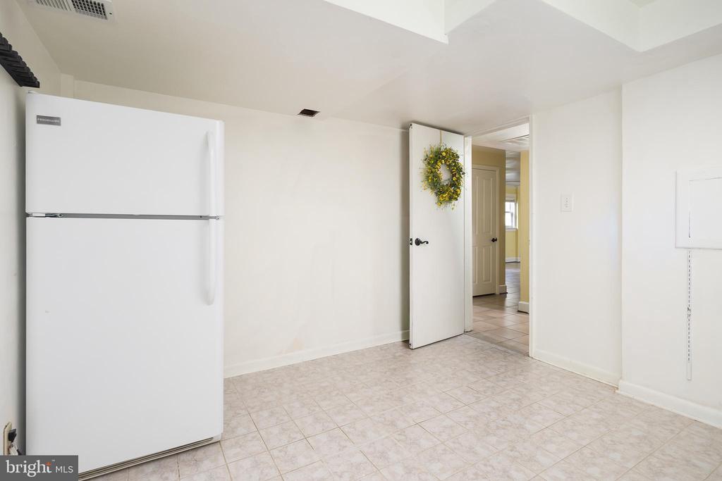 3017 BATTERSEA LANE