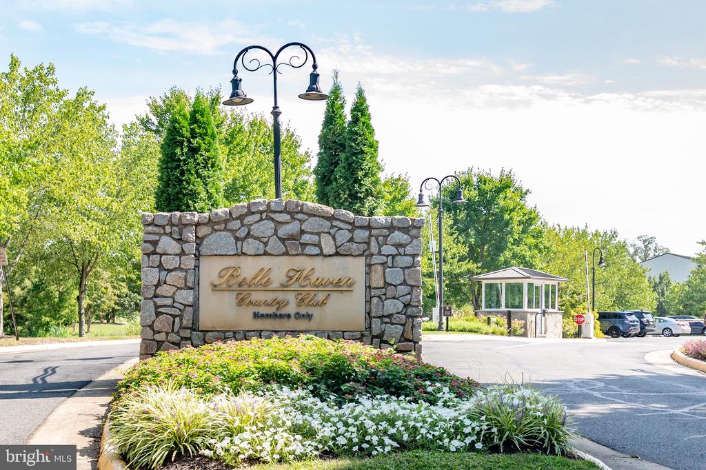 6702 W WAKEFIELD DRIVE A2