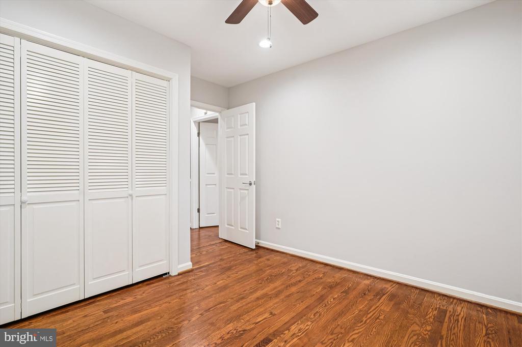 1616 SHERWOOD HALL LANE