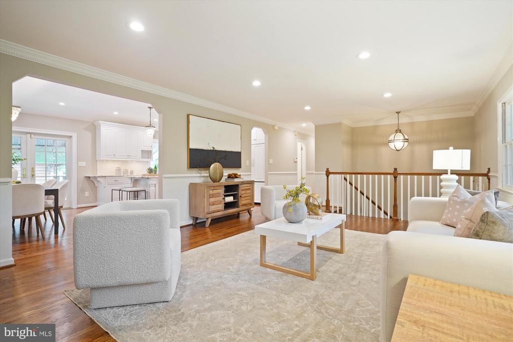 1616 SHERWOOD HALL LANE