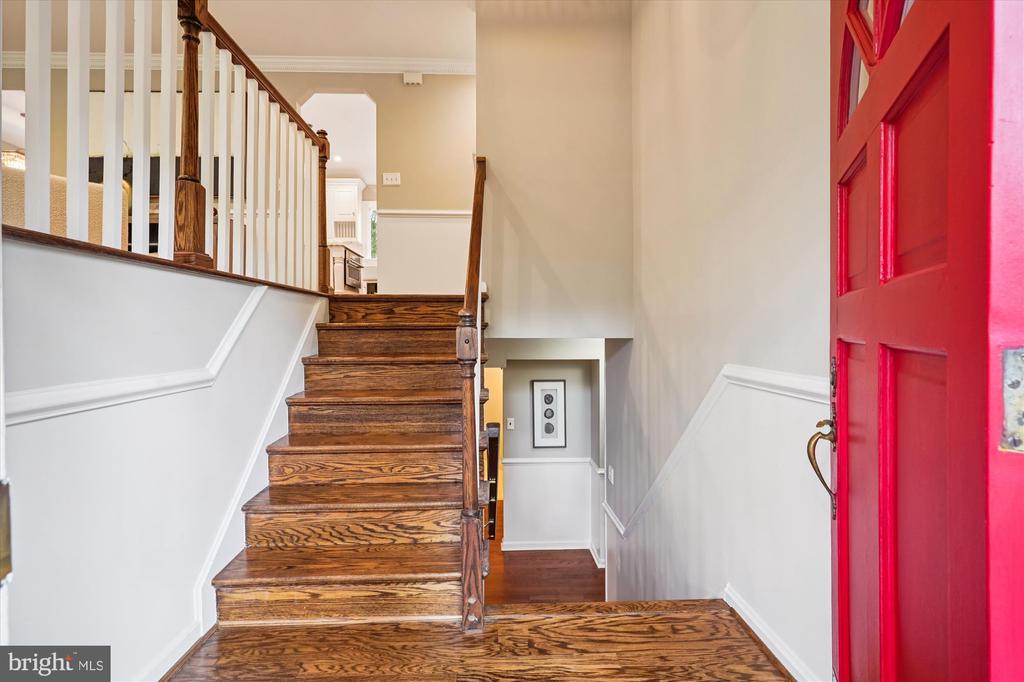 1616 SHERWOOD HALL LANE