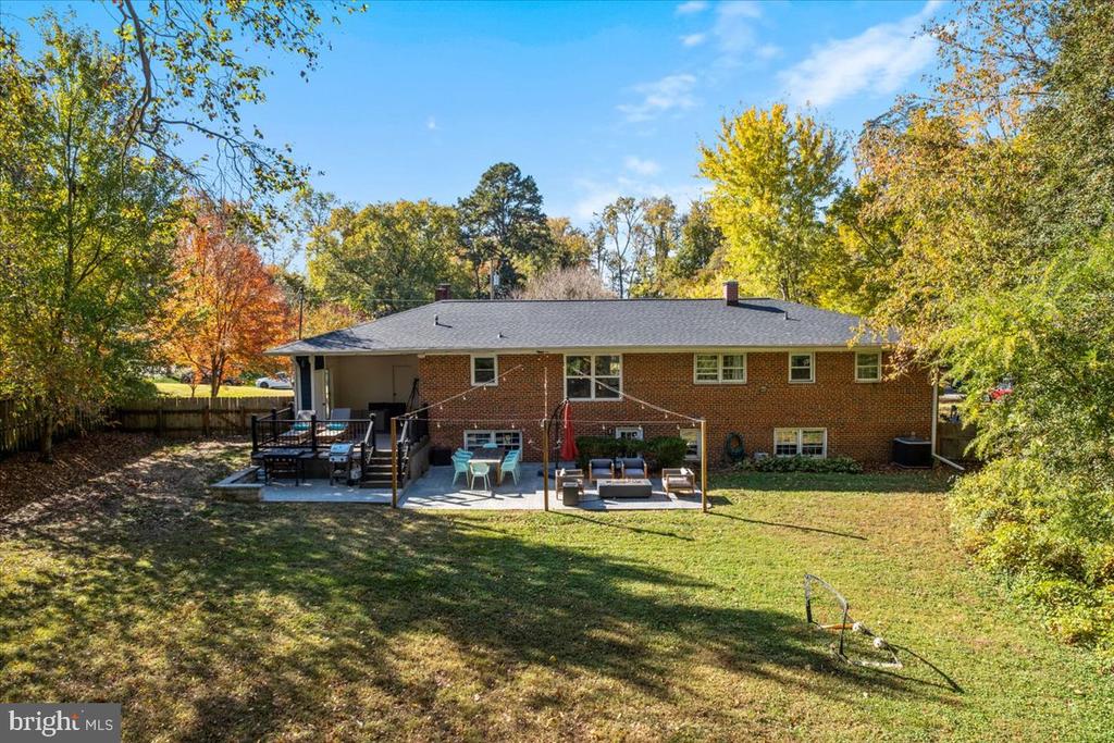 4504 NEPTUNE DRIVE