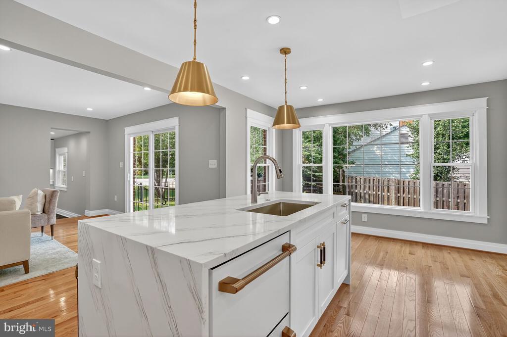 4122 FERRY LANDING ROAD