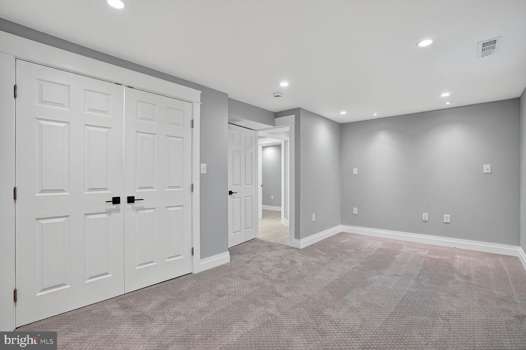 4122 FERRY LANDING ROAD