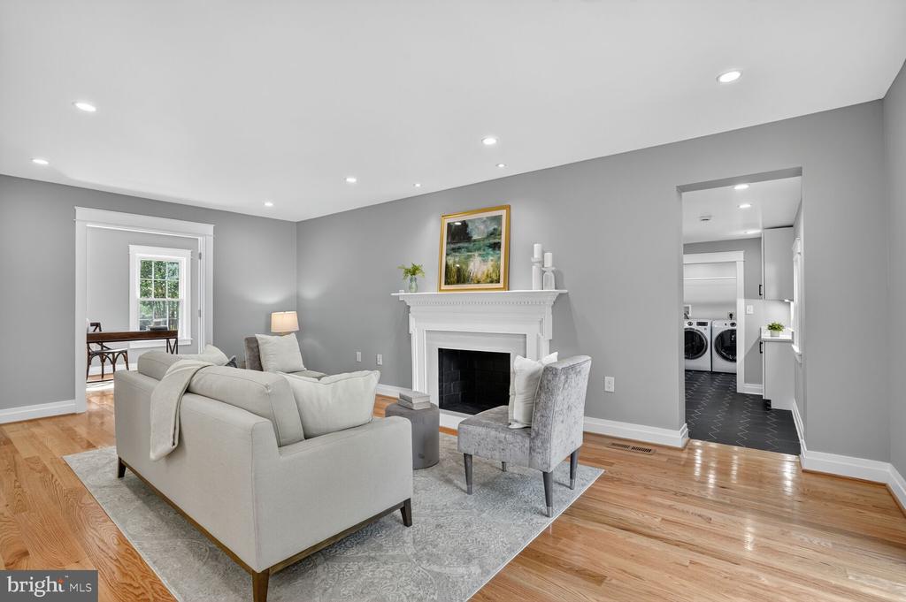 4122 FERRY LANDING ROAD