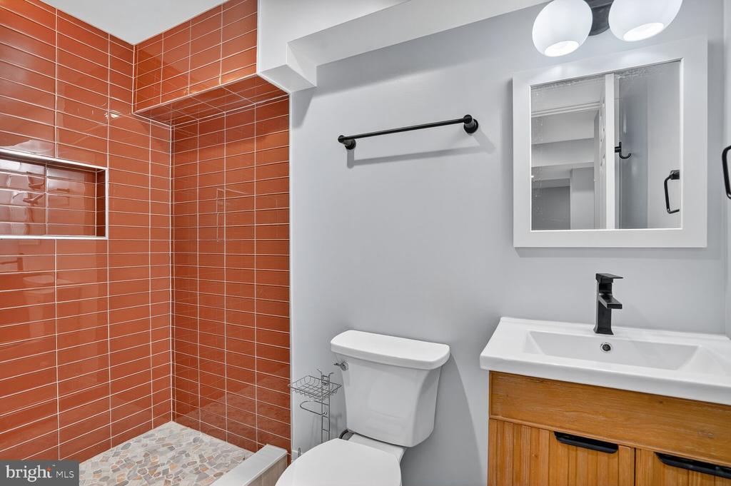 4122 FERRY LANDING ROAD