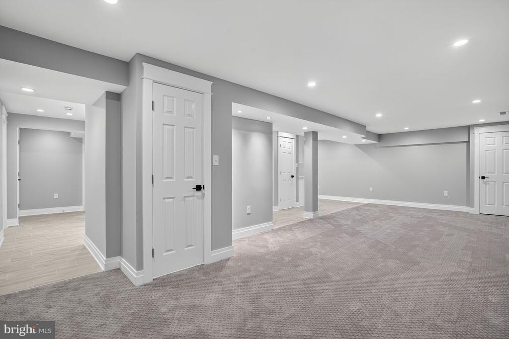 4122 FERRY LANDING ROAD