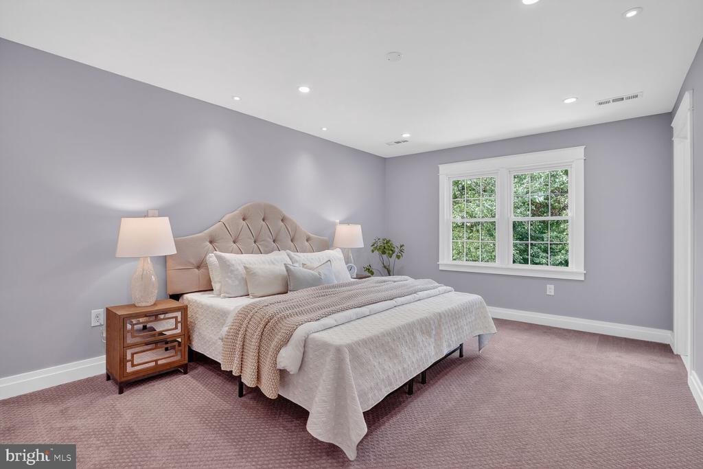 4122 FERRY LANDING ROAD