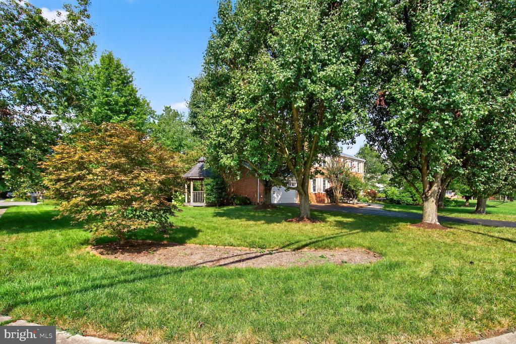 4122 FERRY LANDING ROAD