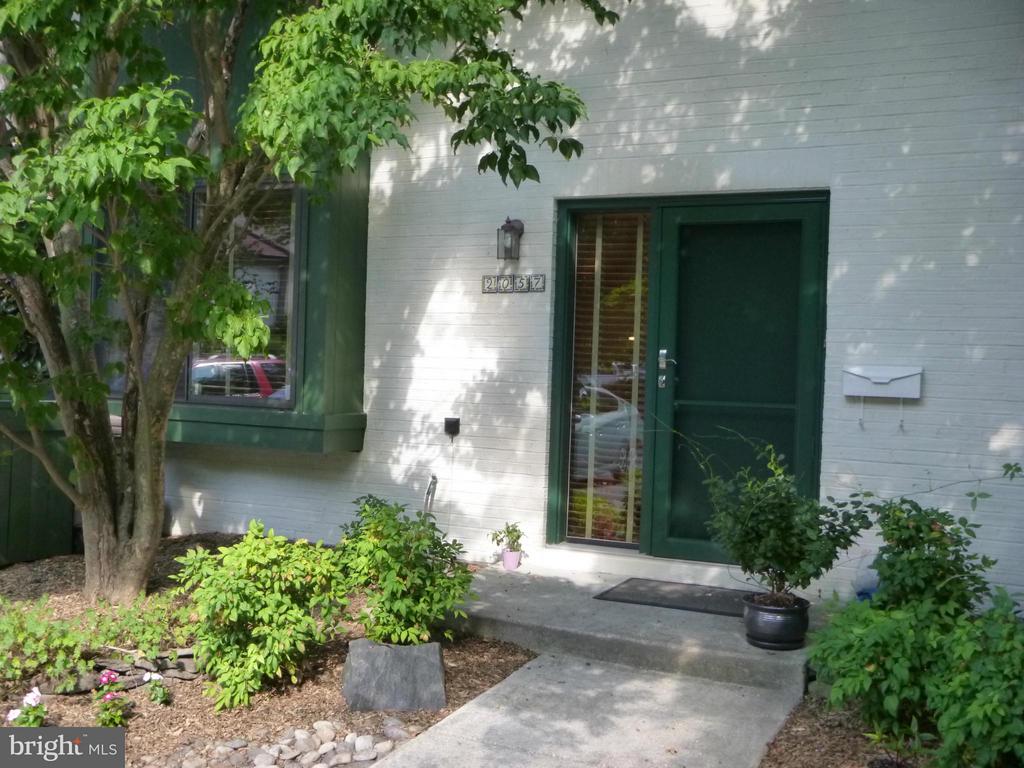 2057 GOLF COURSE DRIVE