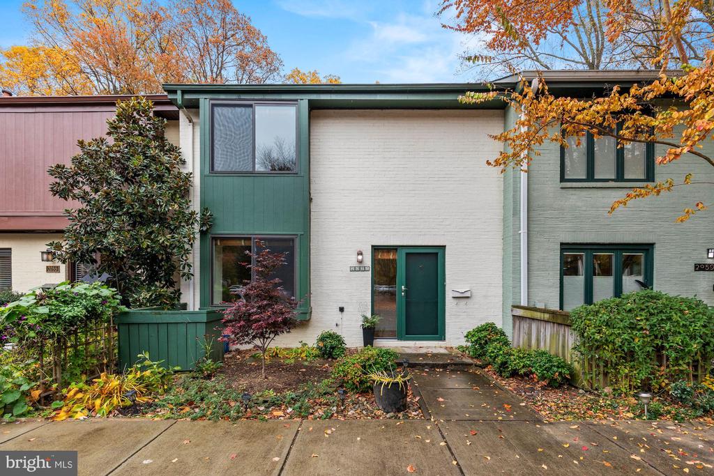 2057 GOLF COURSE DRIVE
