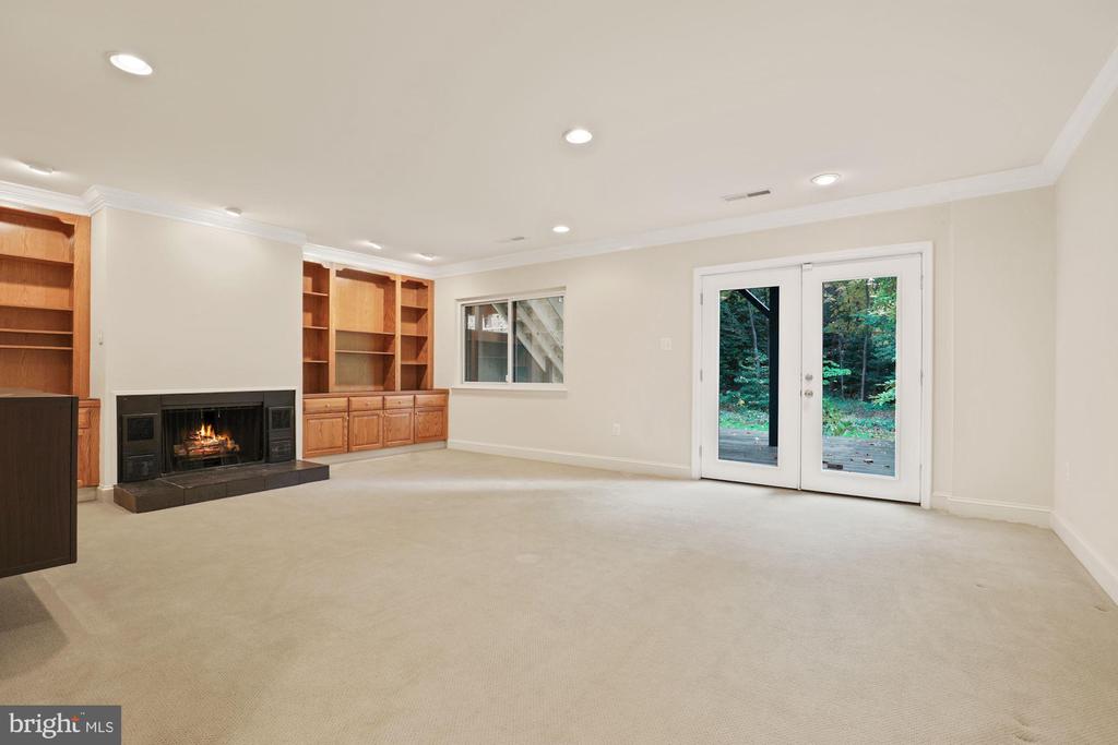 2057 GOLF COURSE DRIVE