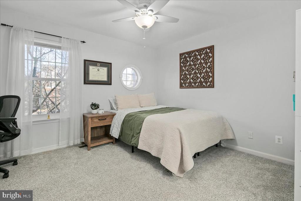 5986 KIMBERLY ANNE WAY