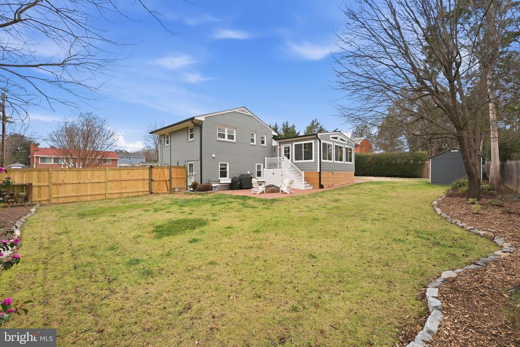 6803 DERRELL COURT