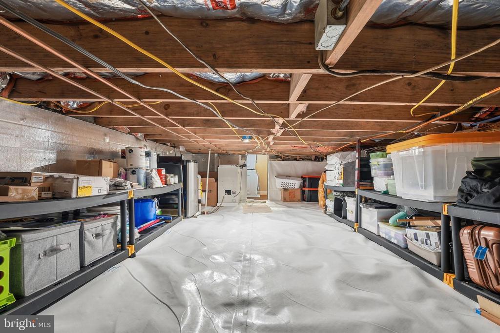 6803 DERRELL COURT