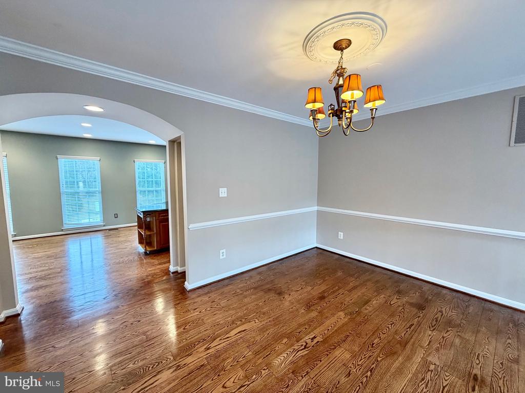 3344 WILTON CREST COURT