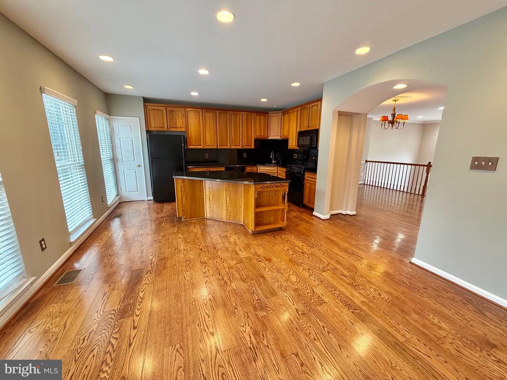 3344 WILTON CREST COURT