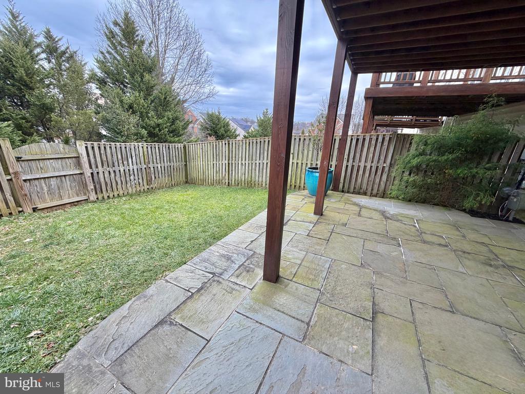 3344 WILTON CREST COURT