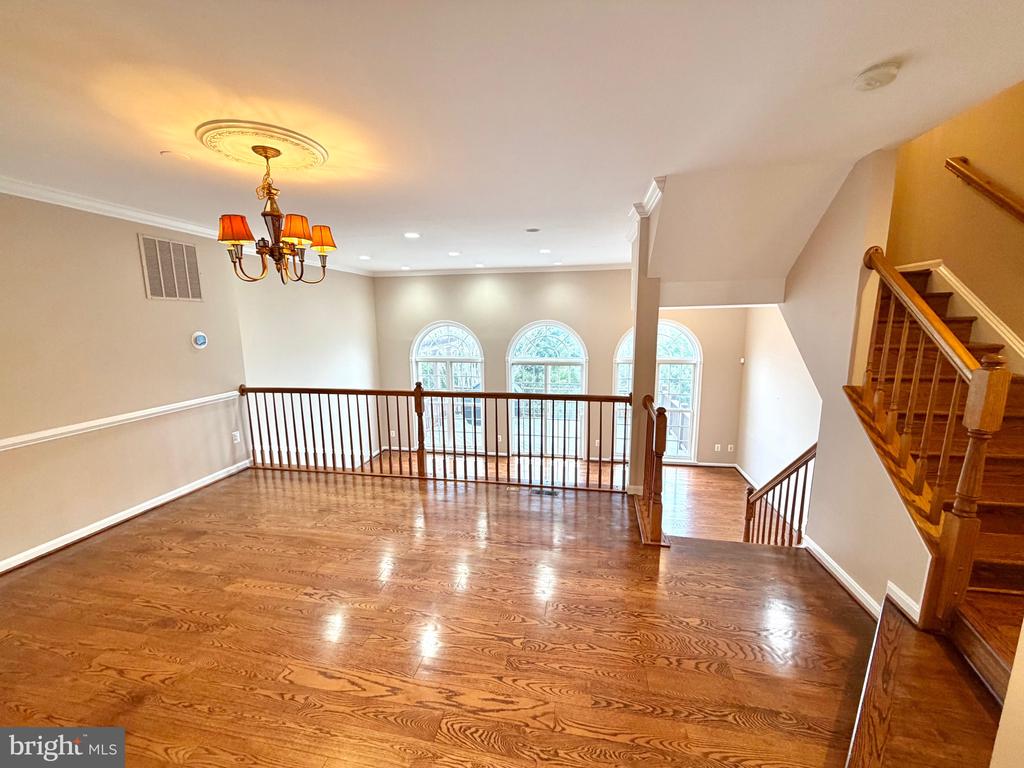 3344 WILTON CREST COURT