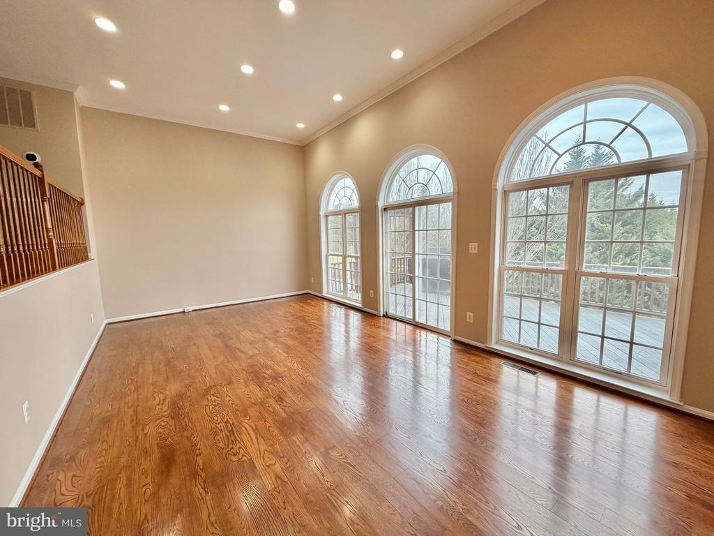 3344 WILTON CREST COURT
