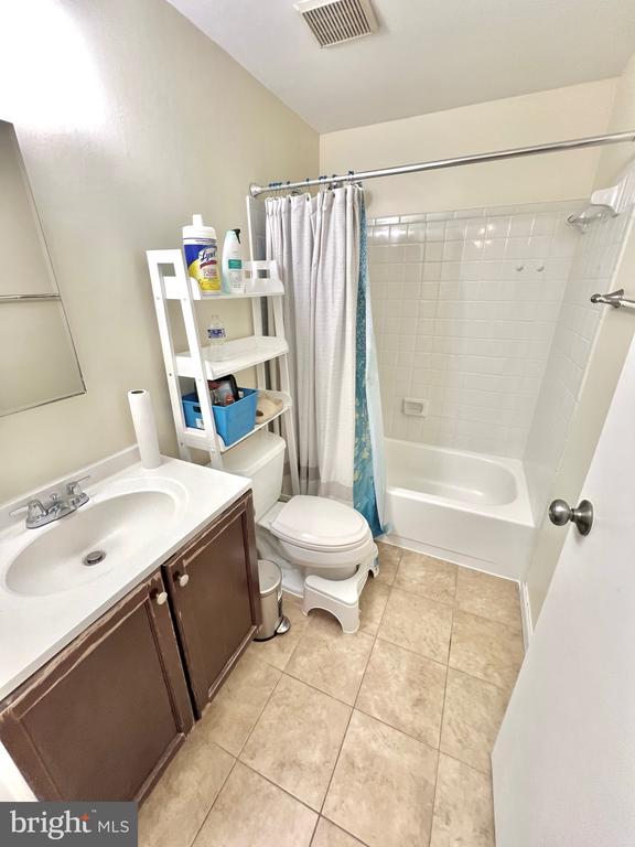 8679 HICKORY RIDGE COURT