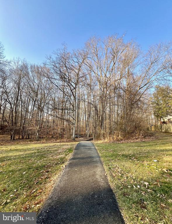 8679 HICKORY RIDGE COURT