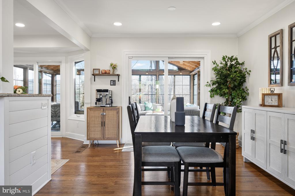 3809 MOSS DRIVE