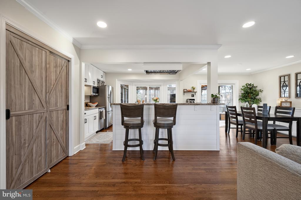 3809 MOSS DRIVE