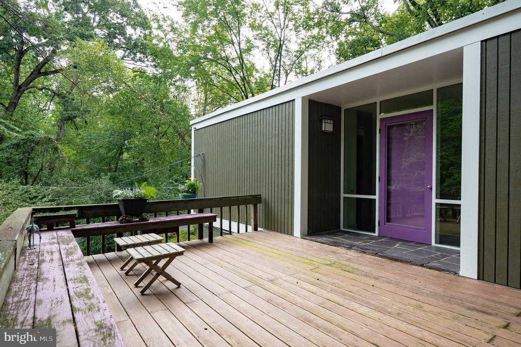 2205 PAUL SPRING ROAD