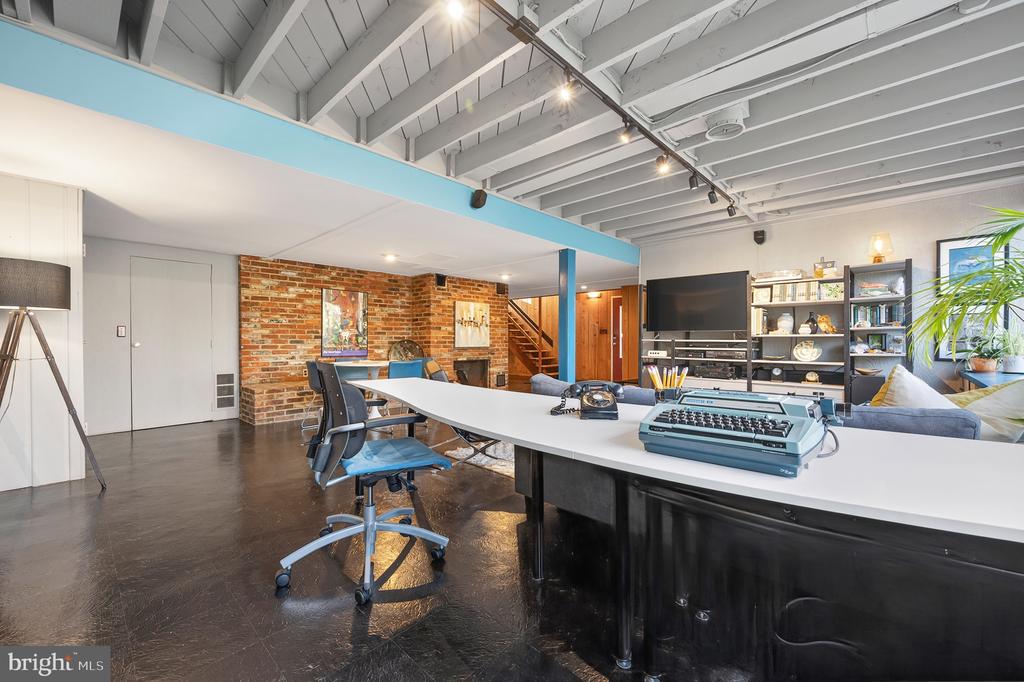 2205 PAUL SPRING ROAD
