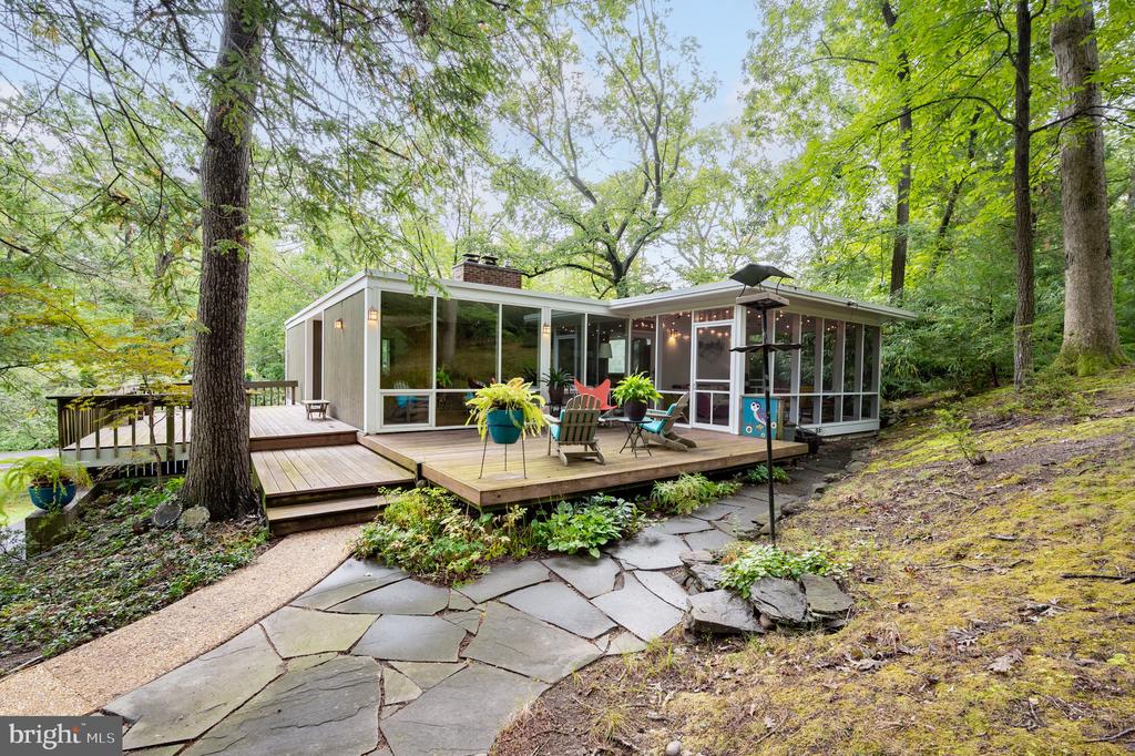 2205 PAUL SPRING ROAD