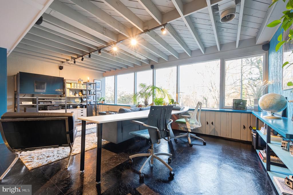 2205 PAUL SPRING ROAD