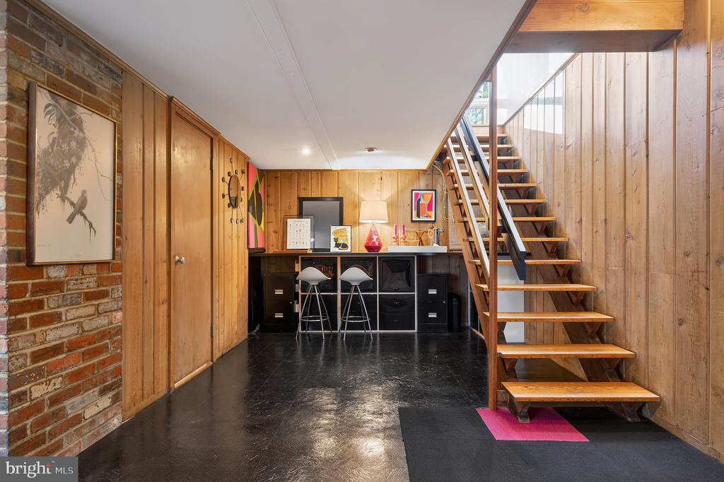 2205 PAUL SPRING ROAD
