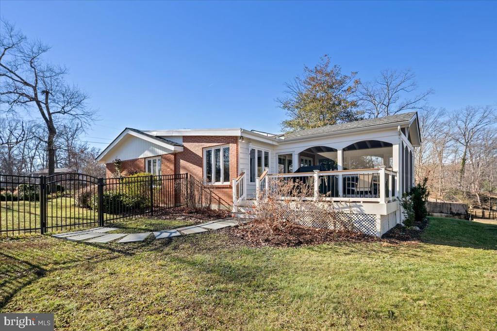 4008 SULGRAVE DRIVE