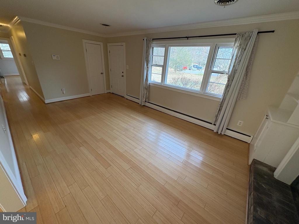 5304 CEDAR COURT