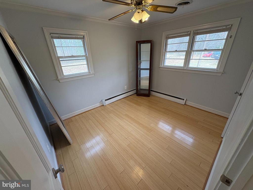 5304 CEDAR COURT