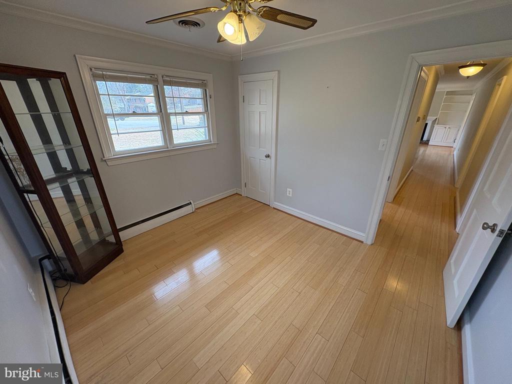 5304 CEDAR COURT