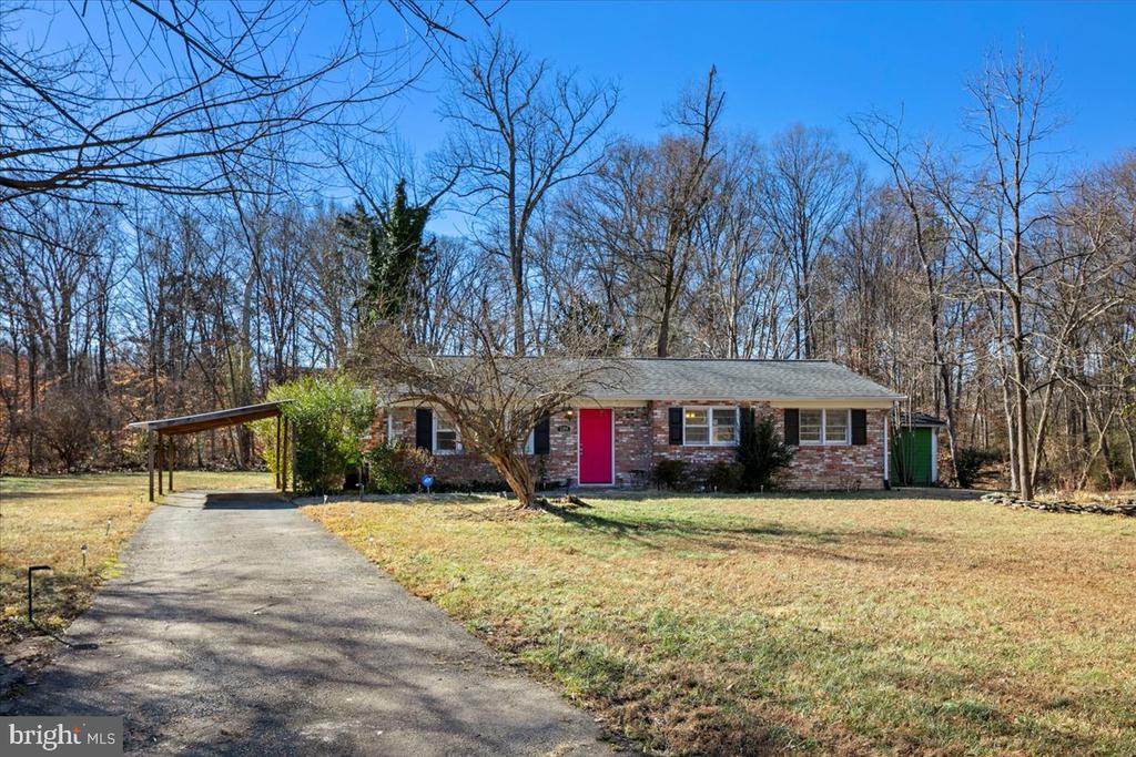 5304 CEDAR COURT