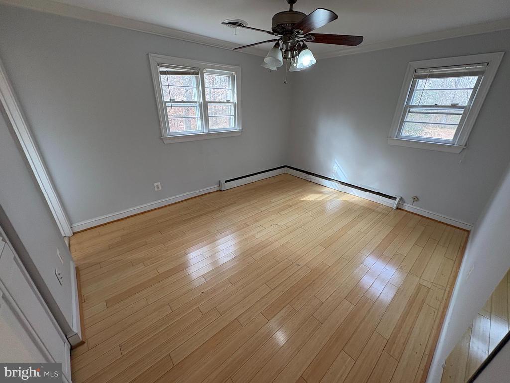 5304 CEDAR COURT