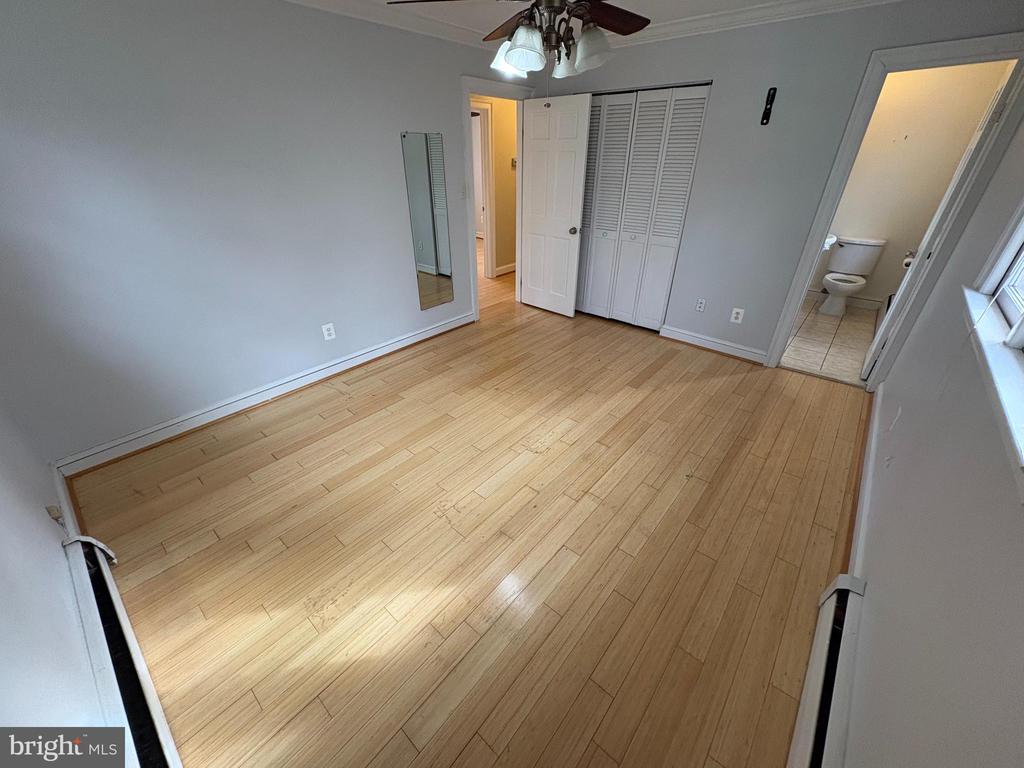 5304 CEDAR COURT