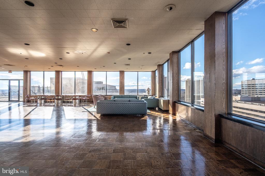 3709 S GEORGE MASON DRIVE 406-E