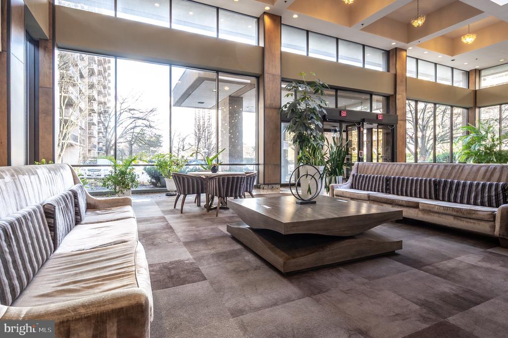 3709 S GEORGE MASON DRIVE 406-E